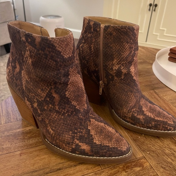 Madden Girl Booties - Picture 1 of 4